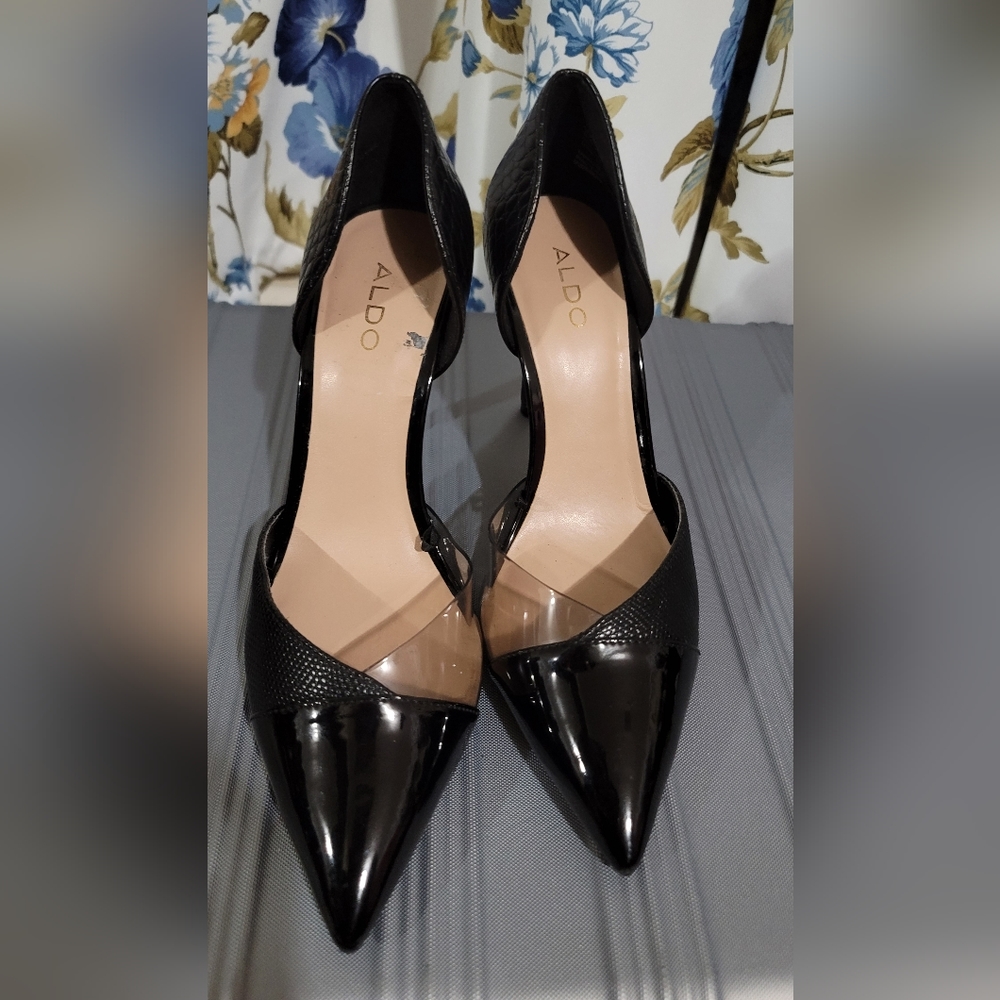 Heels Aldo size 7